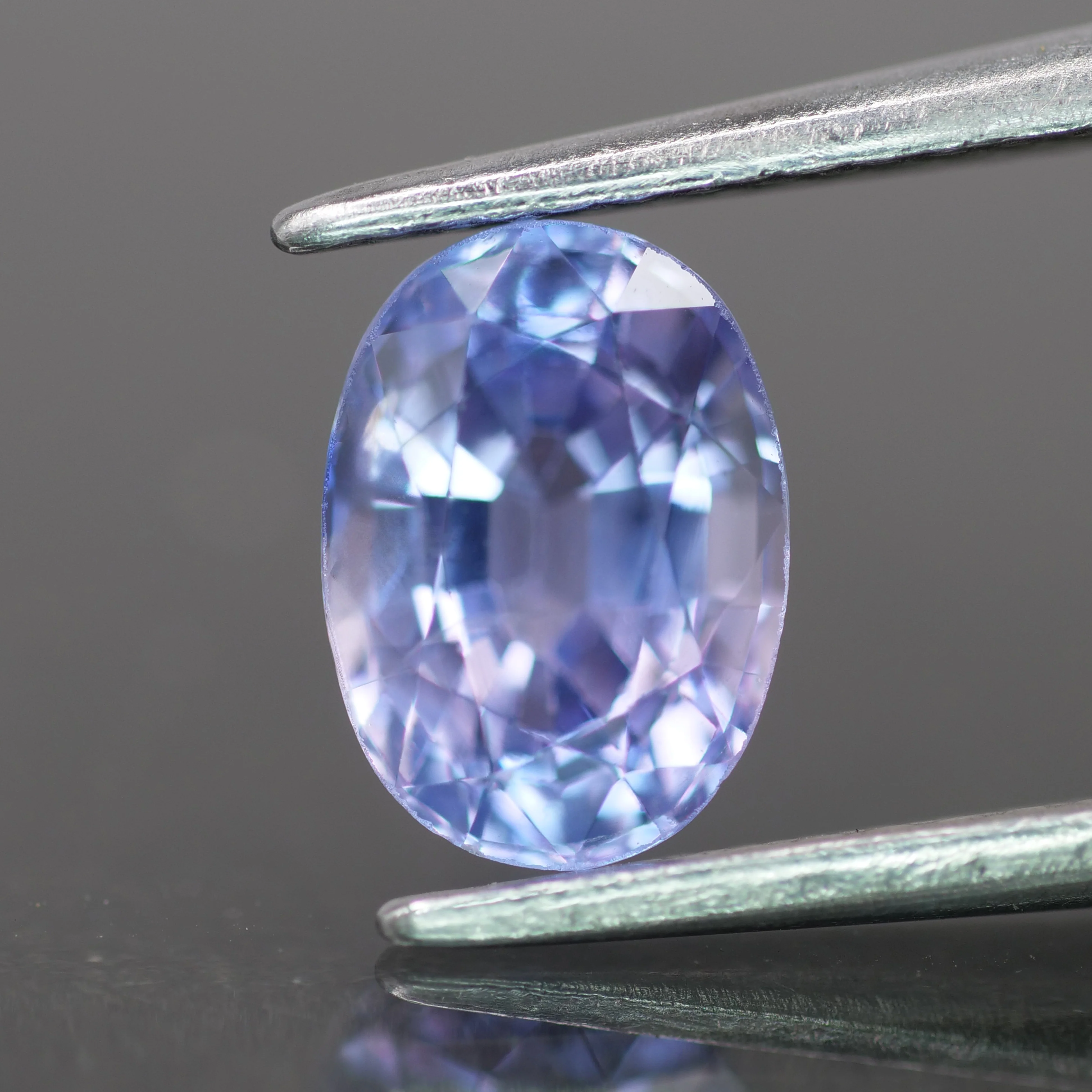 Sapphire | natural, lavender color, oval-cut, *7.5x5.5mm, 1.4ct