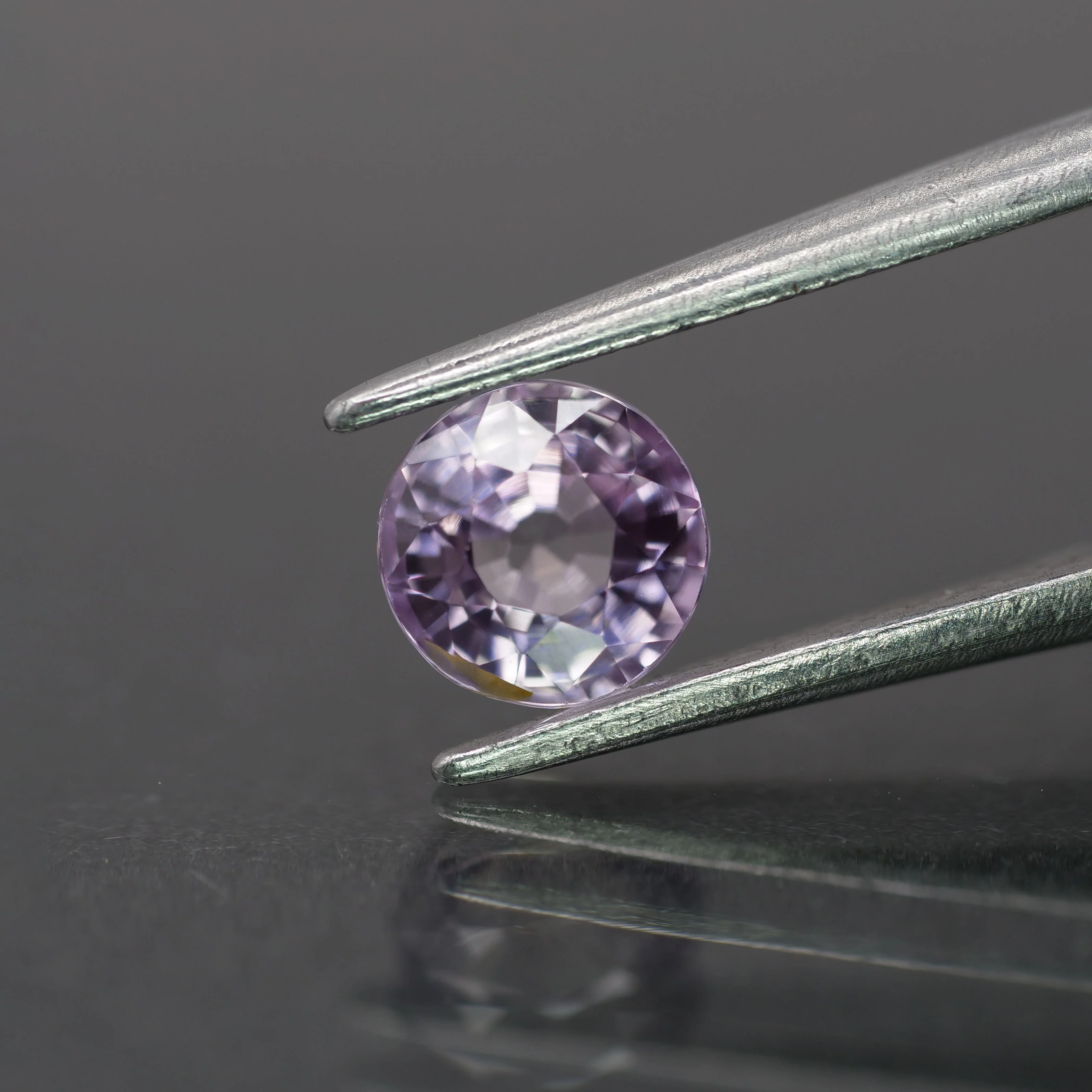 Sapphire | natural, pink color, round-cut, 5mm, 0.8ct