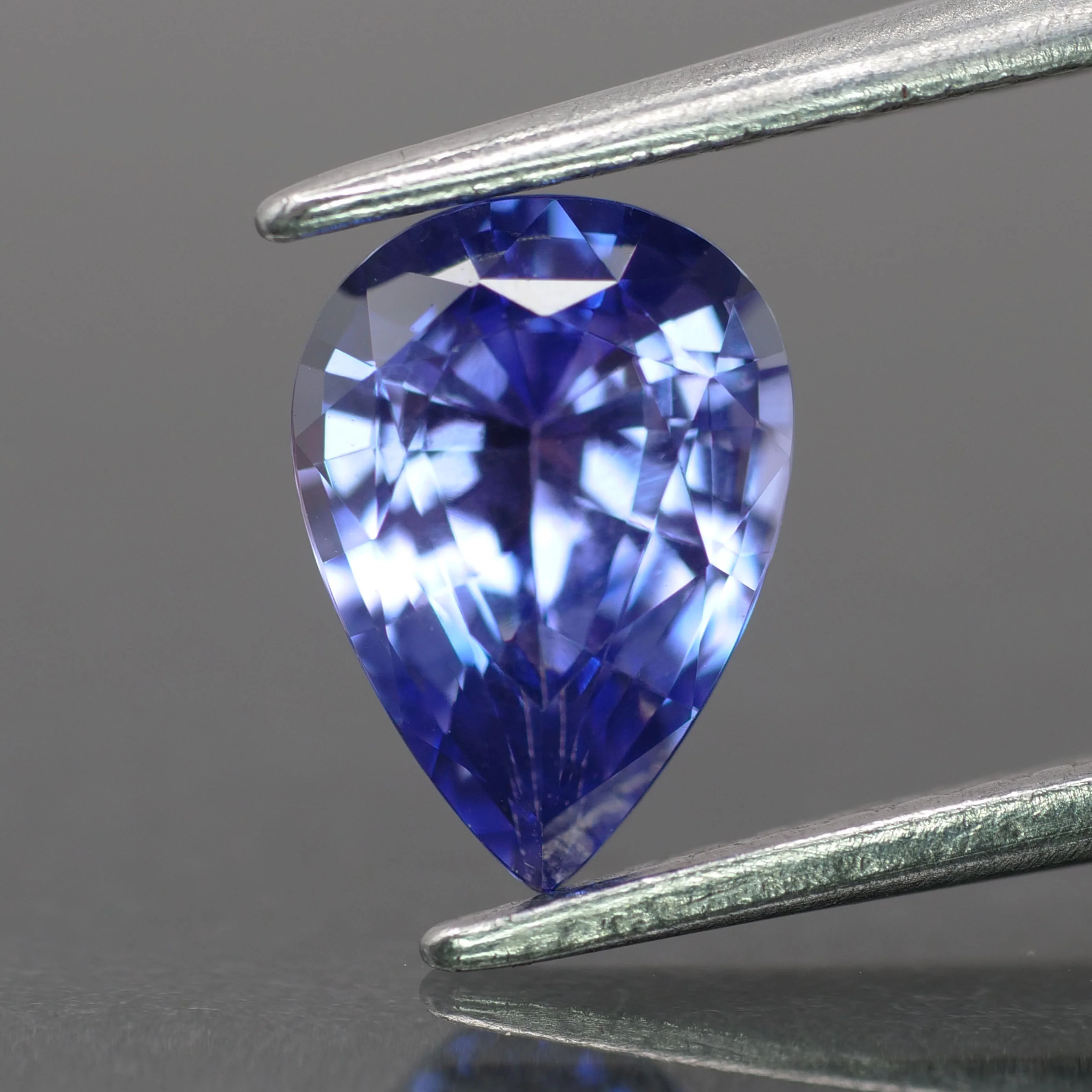 Sapphire | natural, purple color, pear-cut, 8x6mm, 1.2ct