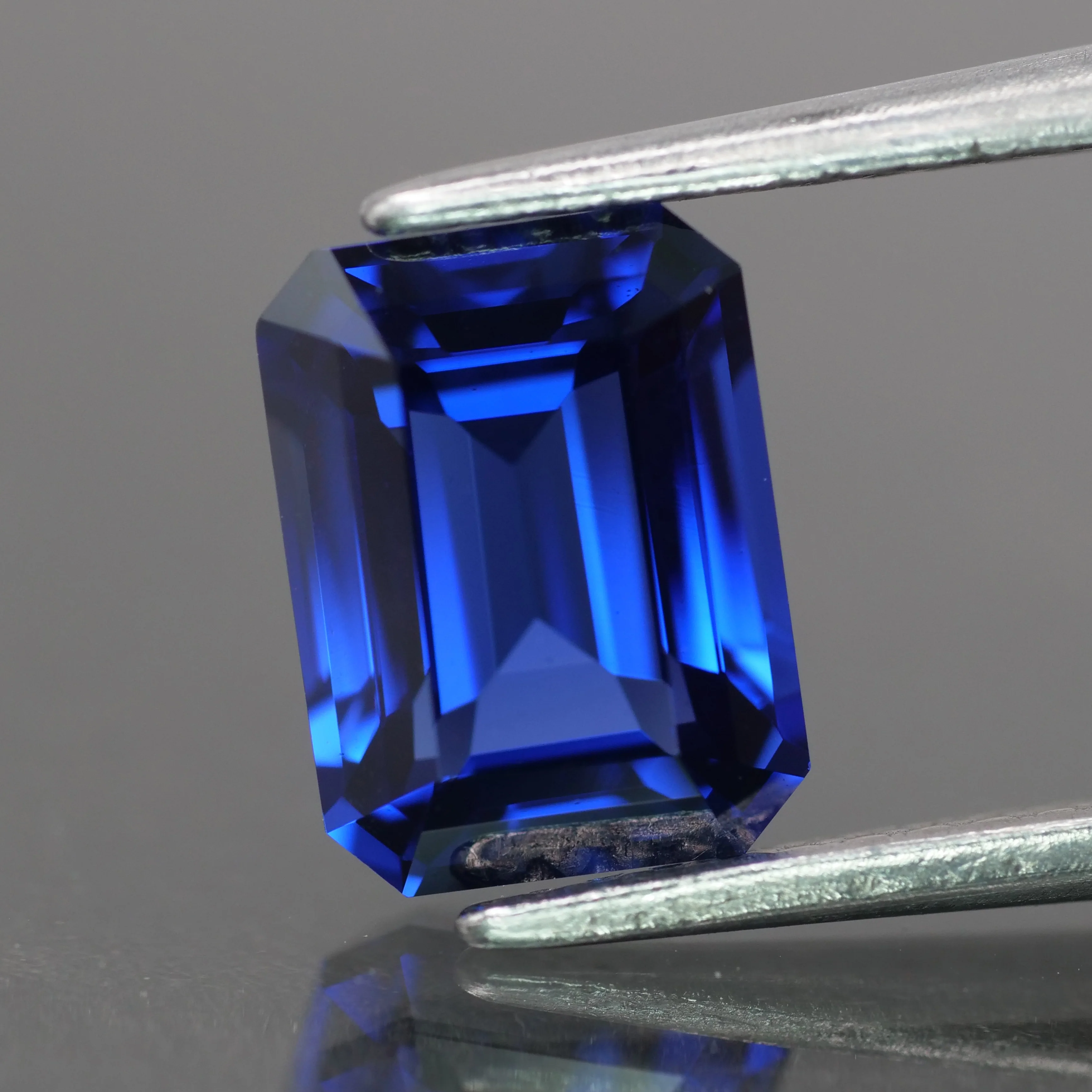 Sapphire | Royal Blue color, lab-grown, emerald-cut, 8x6mm, 2.2ct