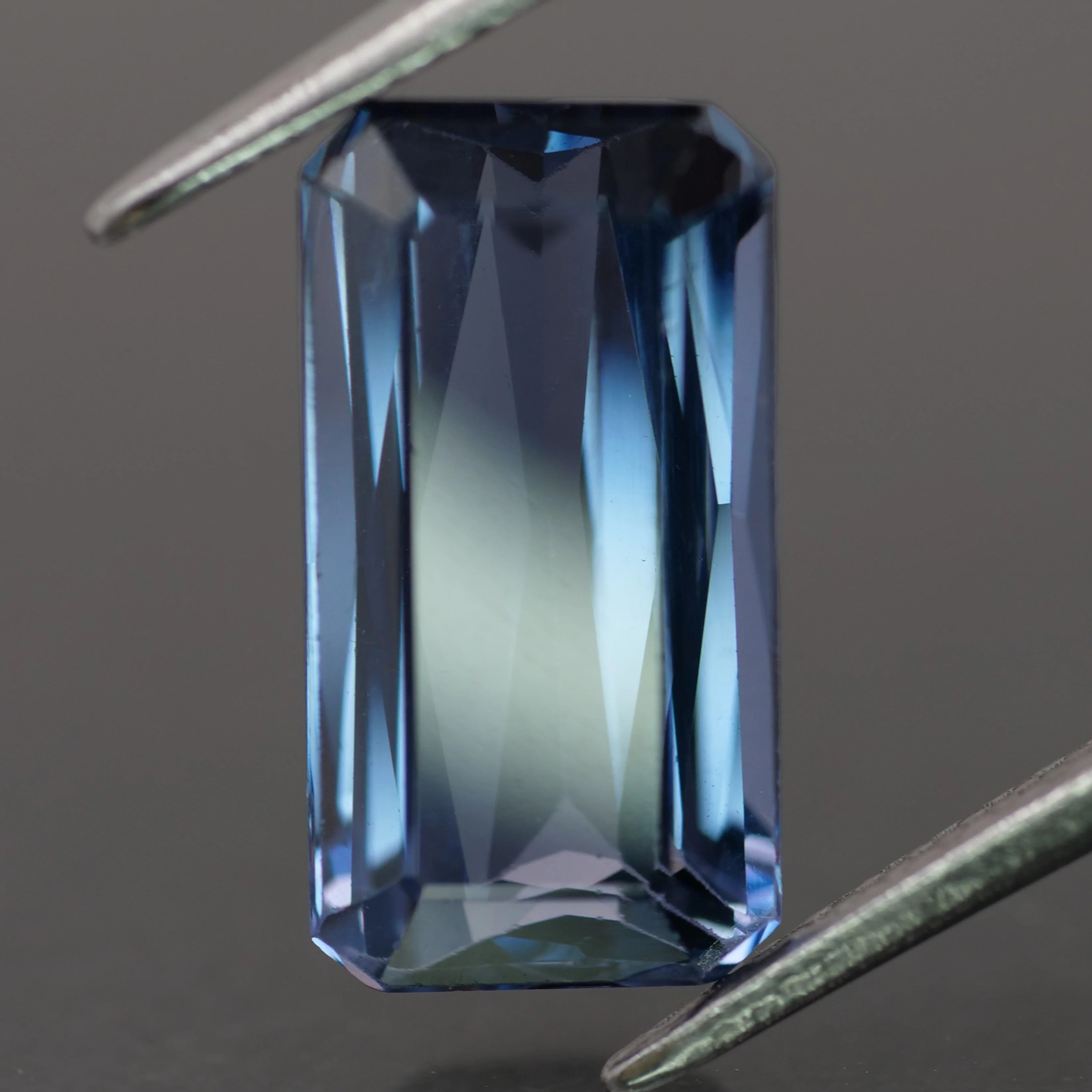 Spinel | natural, blue color, emerald-cut, *11.5x6mm, 3.25ct