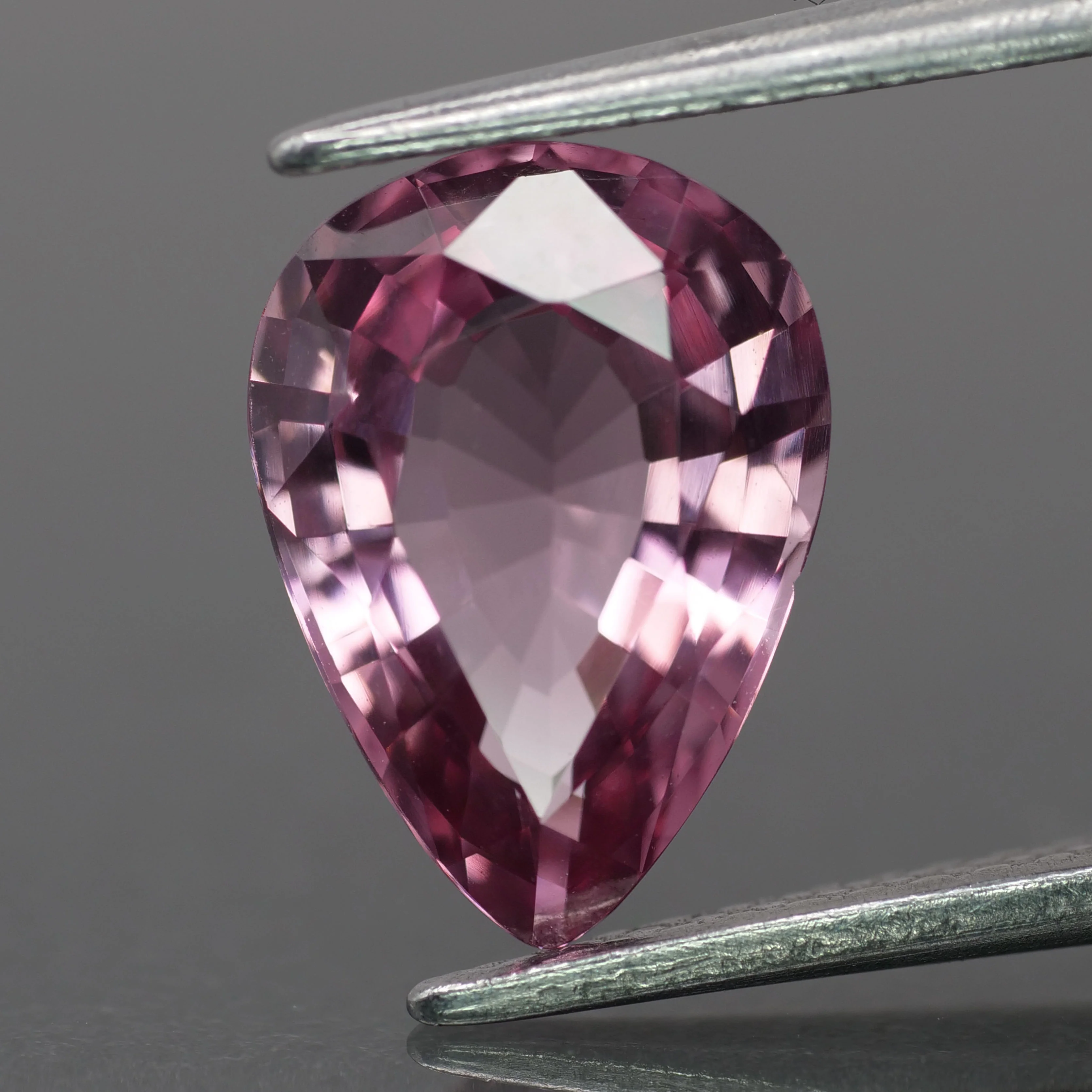 Spinel | natural, pink color, pear-cut, *10x7.5mm, 2.1ct