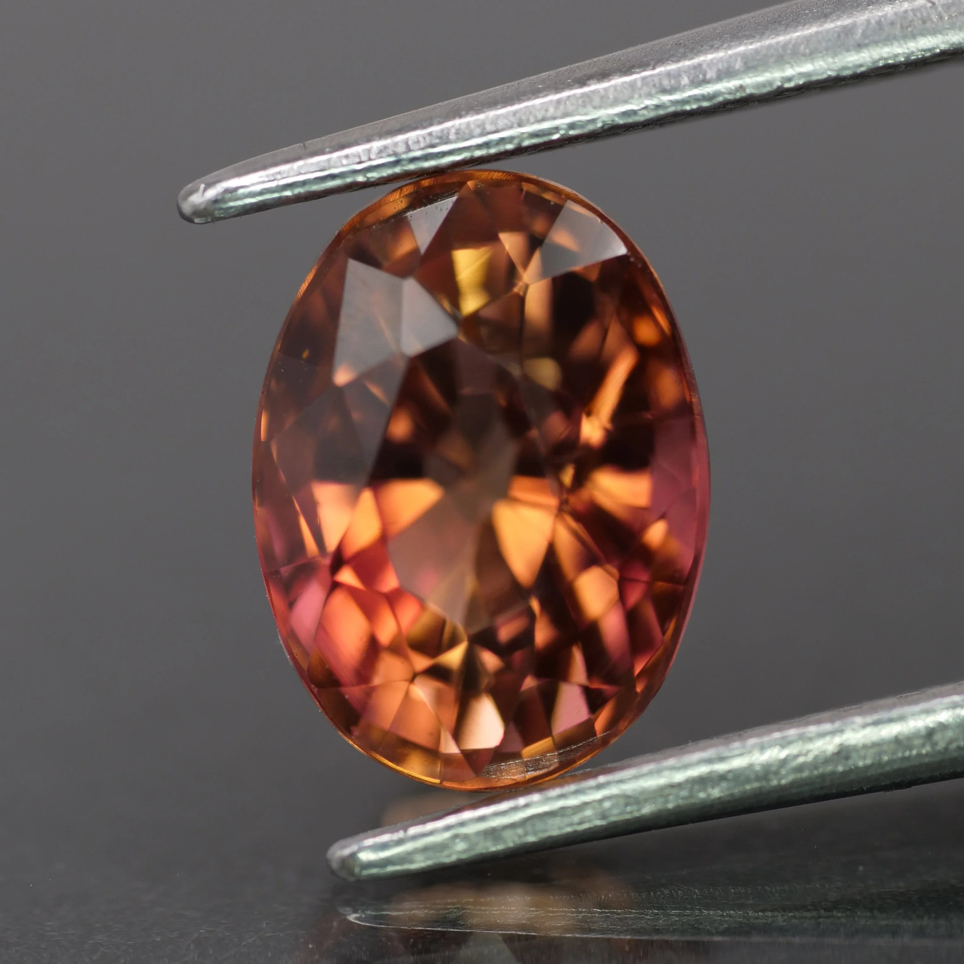 Tourmaline | natural, orange color, oval-cut, *8x6mm, 1.8ct