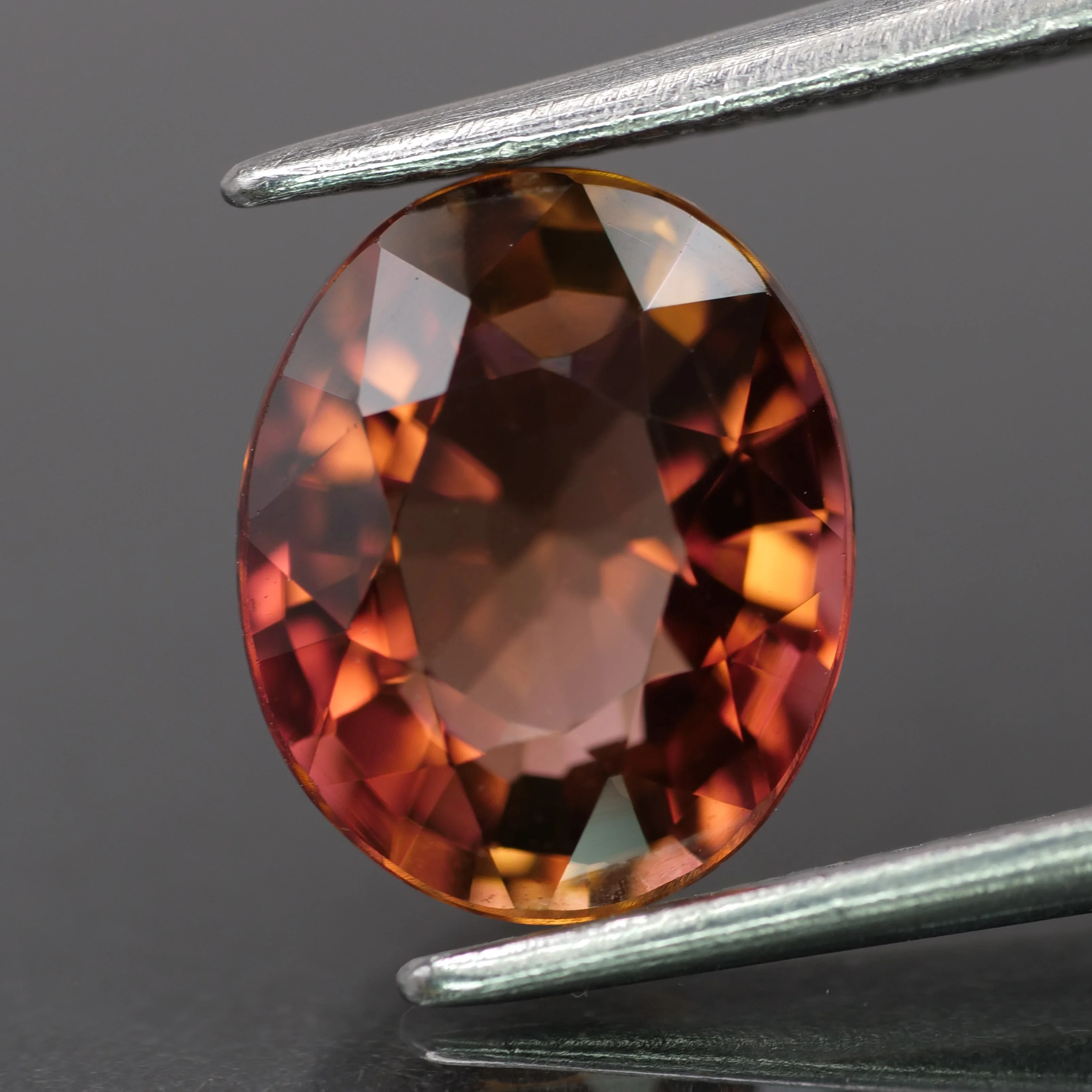 Tourmaline | natural, orange color, oval-cut, *9x7mm, 1.9ct