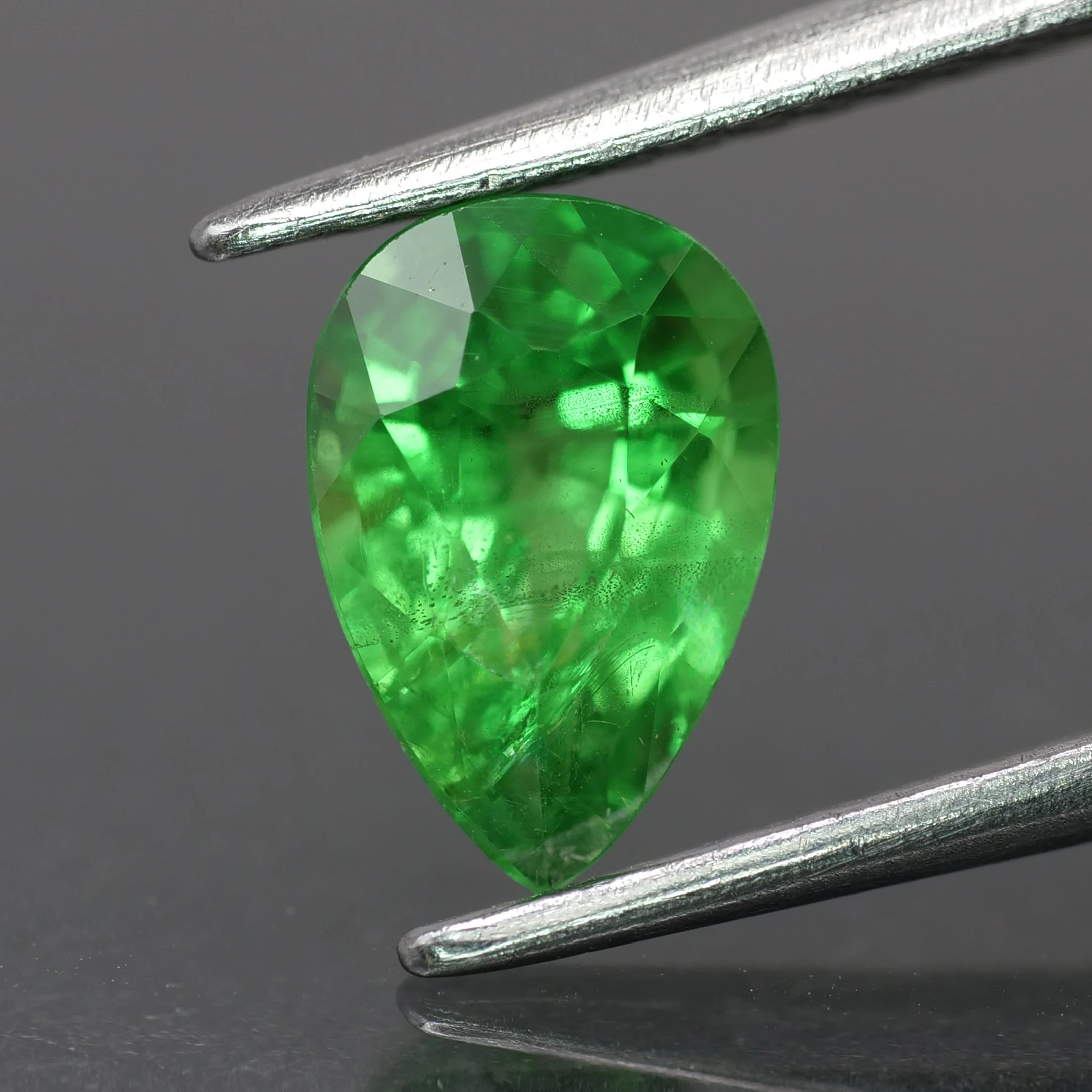Tsavorite Garnet | shocking green color, pear-cut, *8x5.5mm, 1.1ct